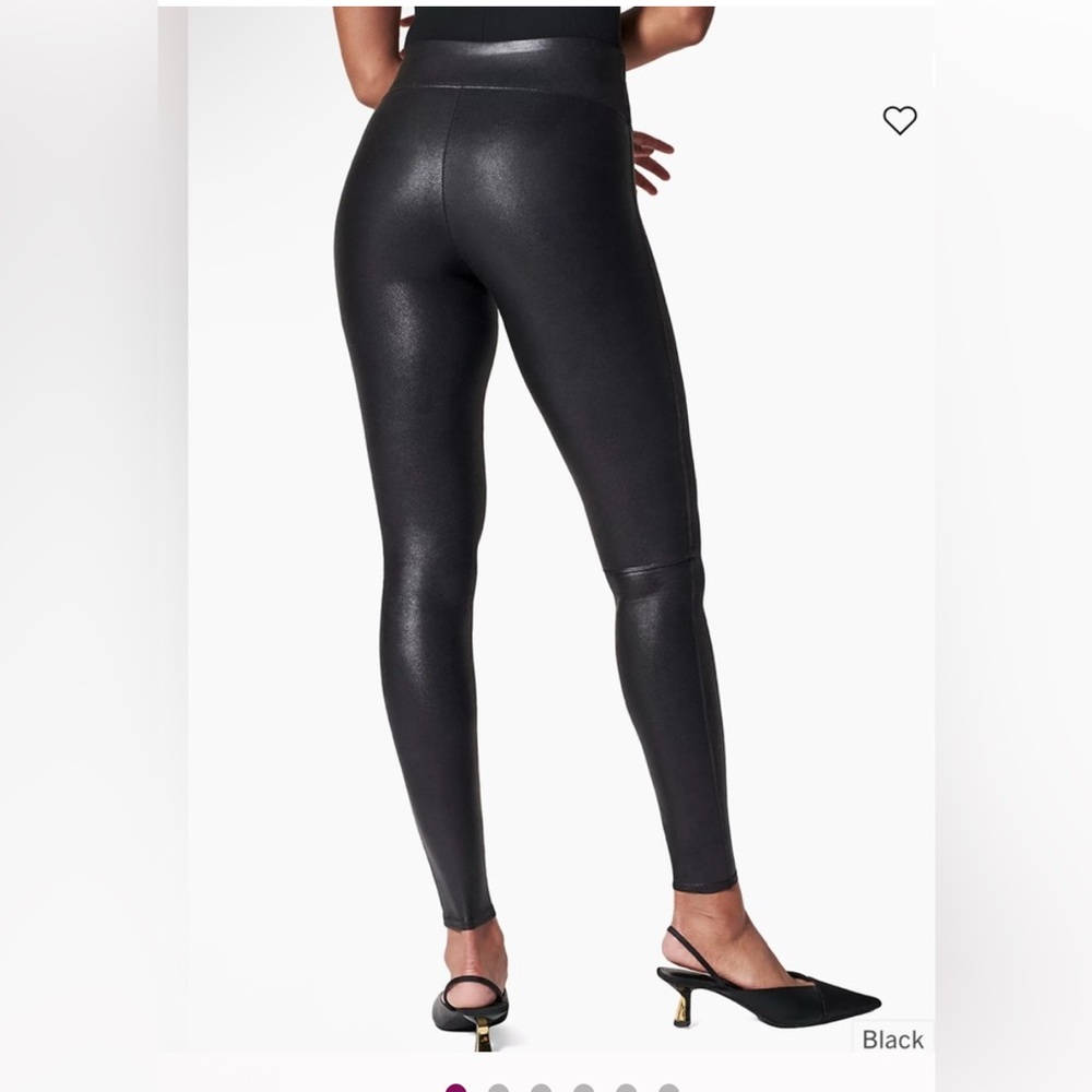 Spanx faux leather black Leggings. 26” length. Medium. EUC